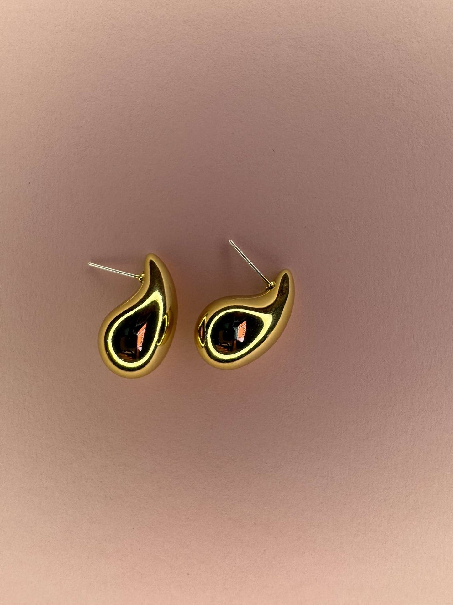 Lightweight Teardrop Earrings