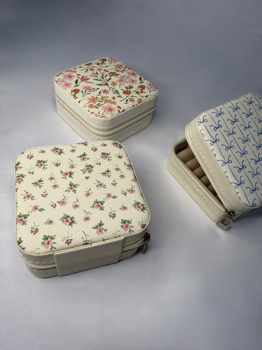 Patterned Jewelry Organizer Travel Case